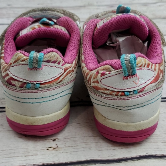 Rainbow Stride Rite Sneakers - Picture 6 of 9